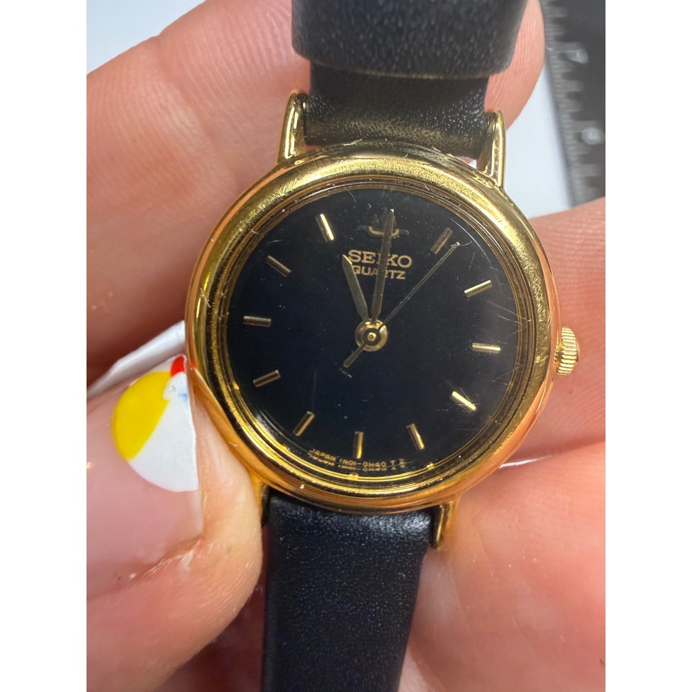 Seiko Quartz Watch 1N01-0E20 Gold Tone Black Dial Black Leather Strap Japan